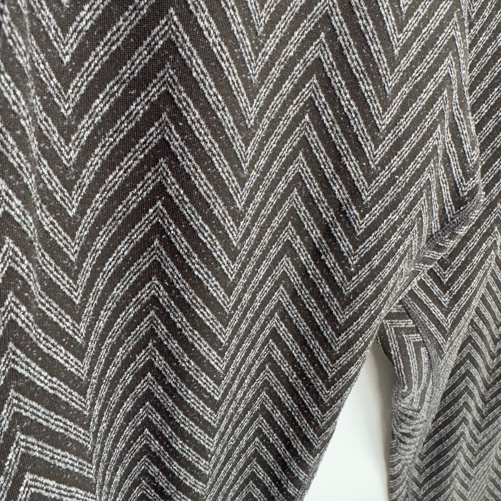Champion Women's Chevron Gray & Black Leggings With Zip Pockets Size XL - Picture 4 of 5